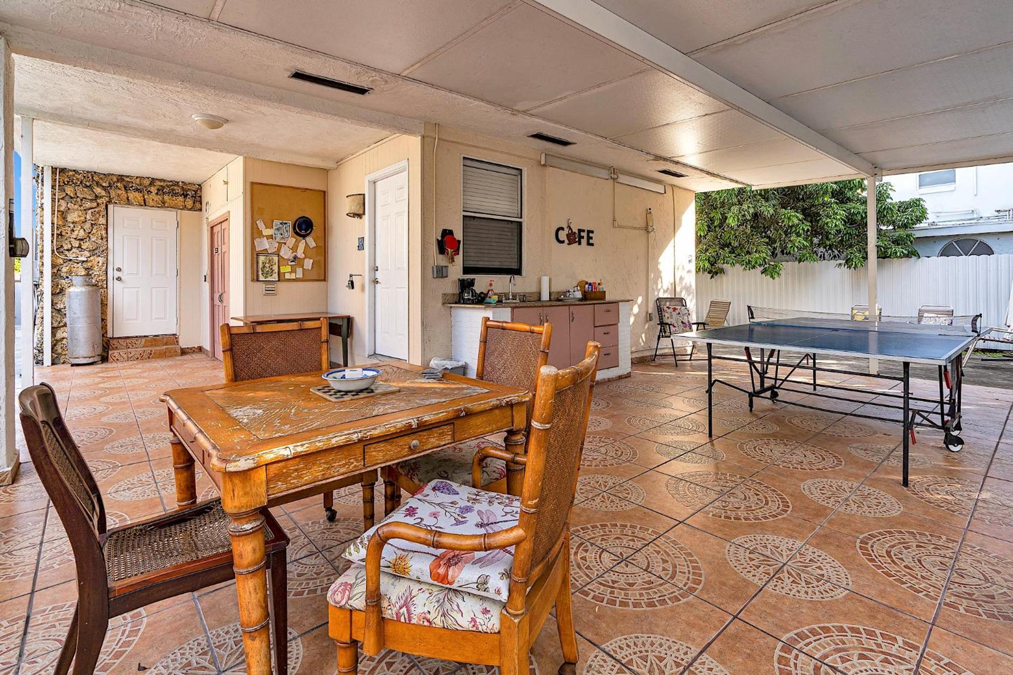 Private Room In Little Havana Маямі Екстер'єр фото