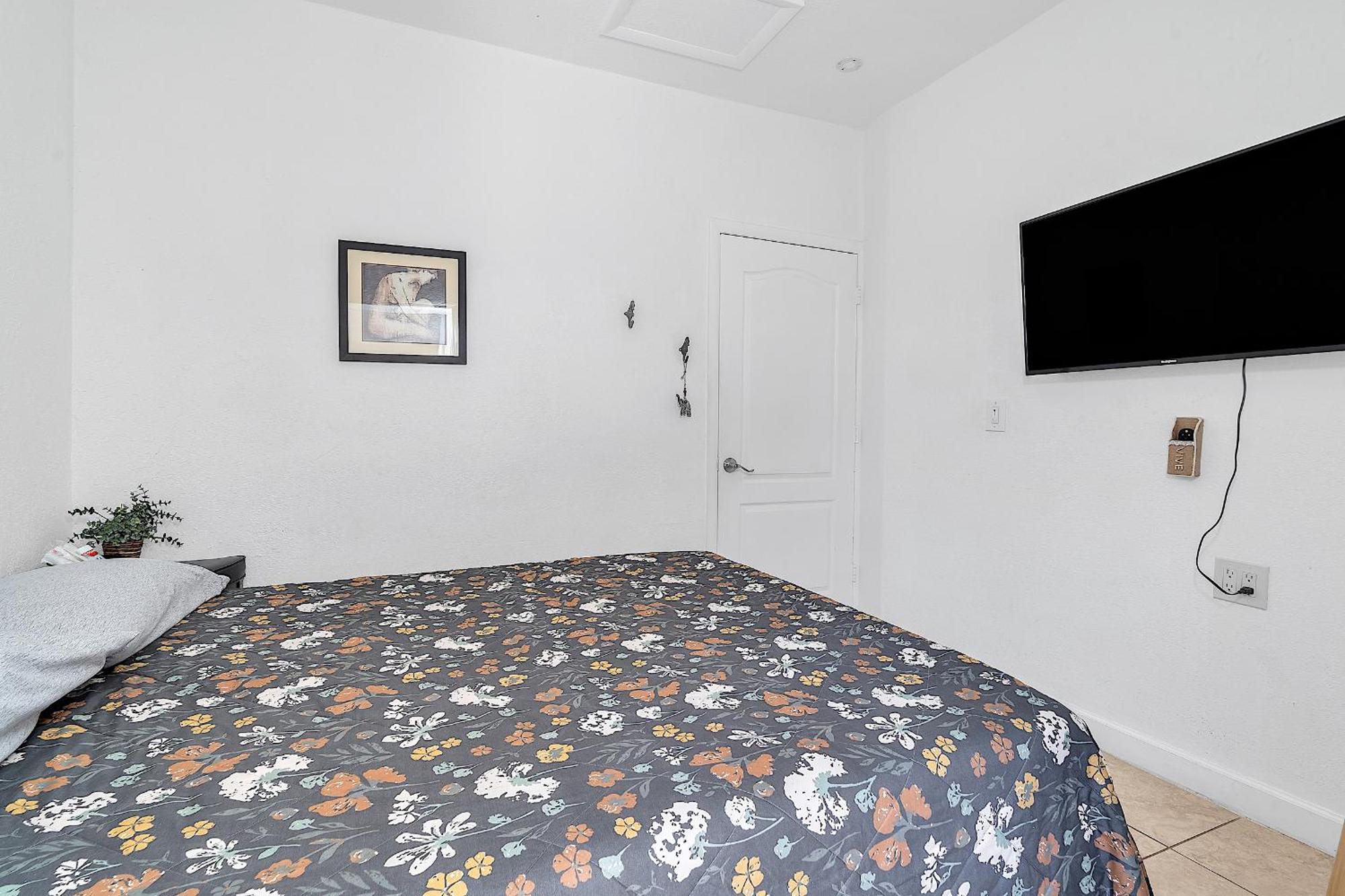 Private Room In Little Havana Маямі Екстер'єр фото
